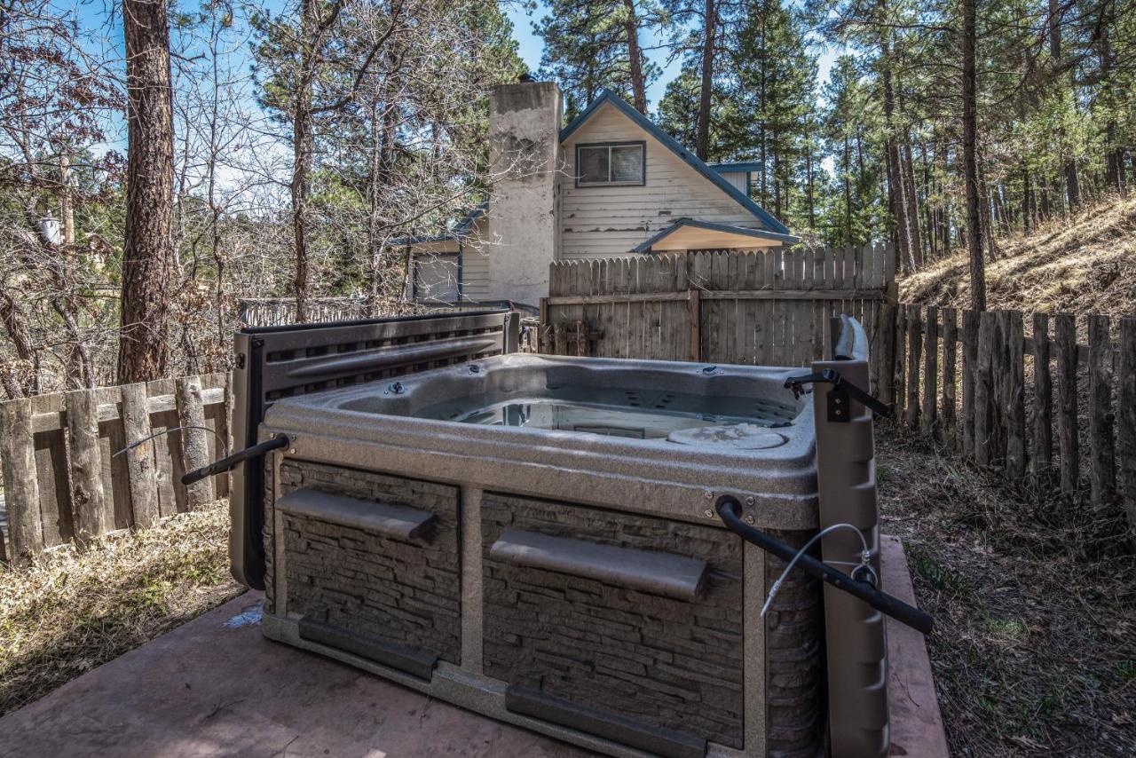 Tis Holiday Haus, 3 Bedrooms, Sleeps 11, Hot Tub, Fireplace, Foosball Ruidoso Exterior foto
