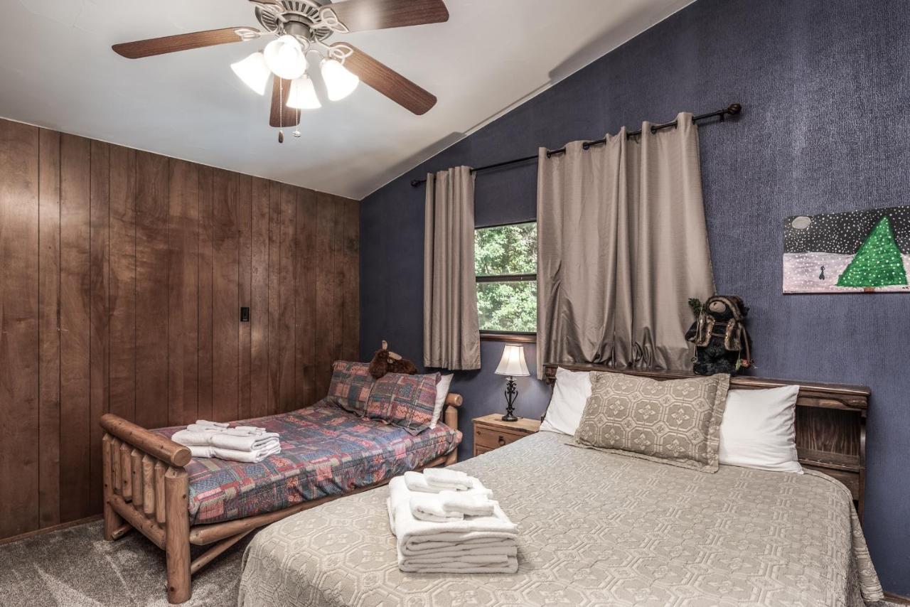 Tis Holiday Haus, 3 Bedrooms, Sleeps 11, Hot Tub, Fireplace, Foosball Ruidoso Exterior foto
