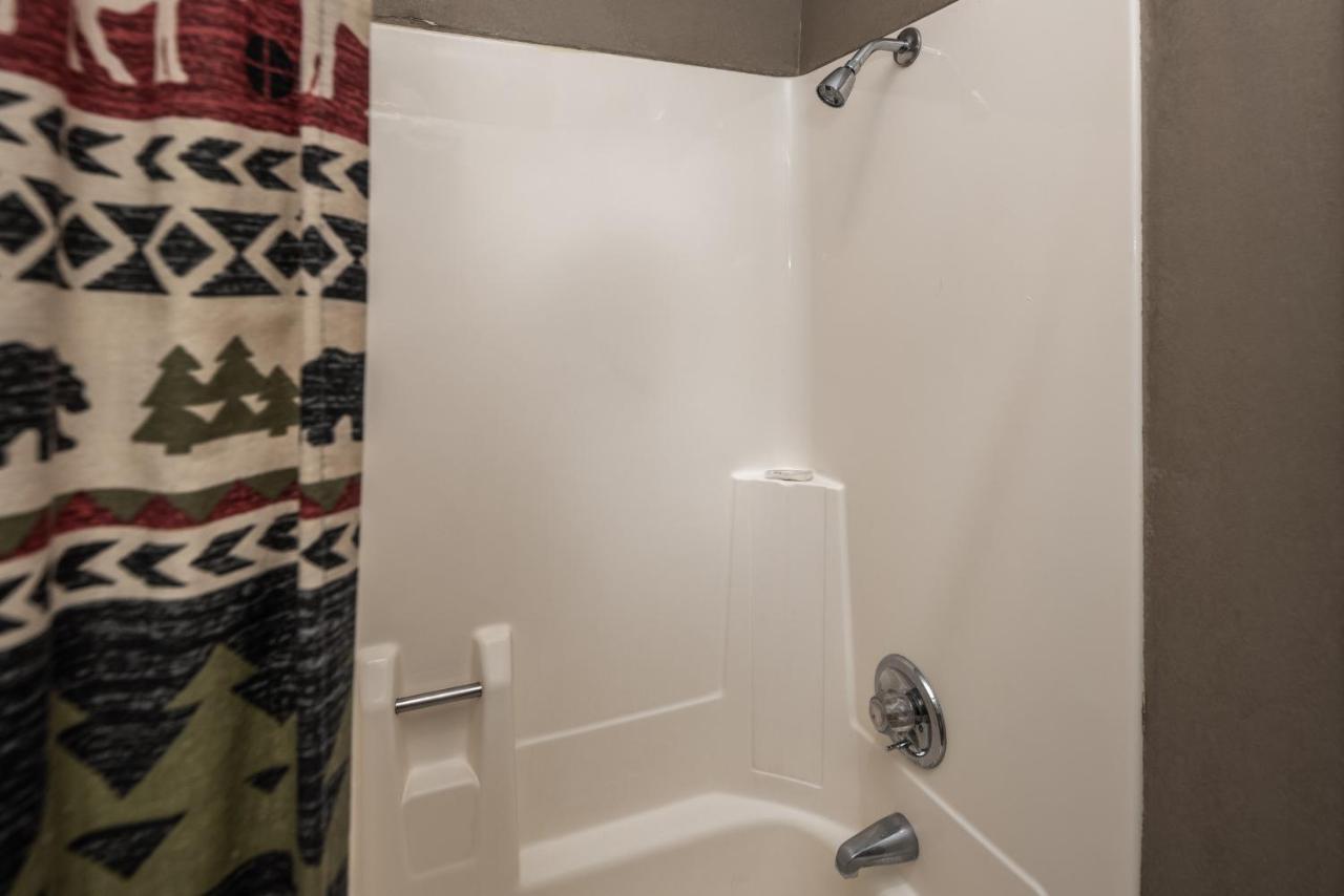 Tis Holiday Haus, 3 Bedrooms, Sleeps 11, Hot Tub, Fireplace, Foosball Ruidoso Exterior foto